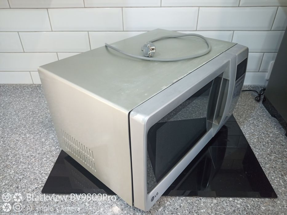 Микроволновка LG