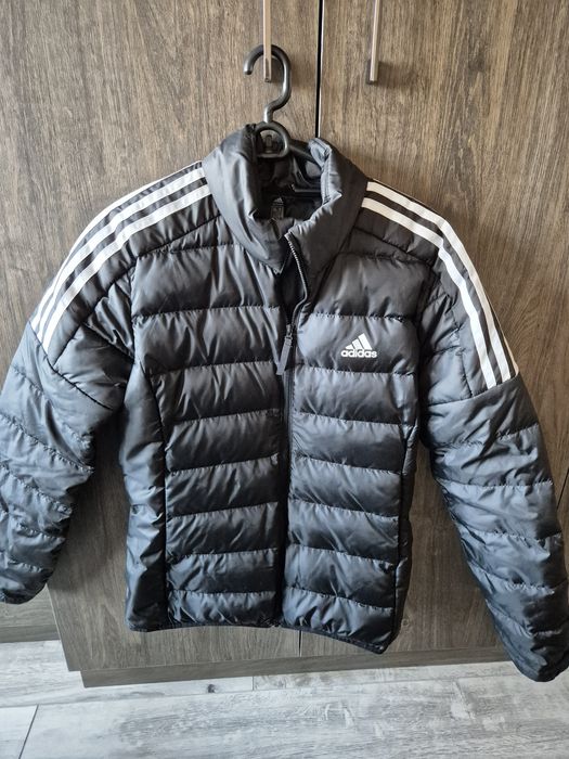 Дамско яке Adidas