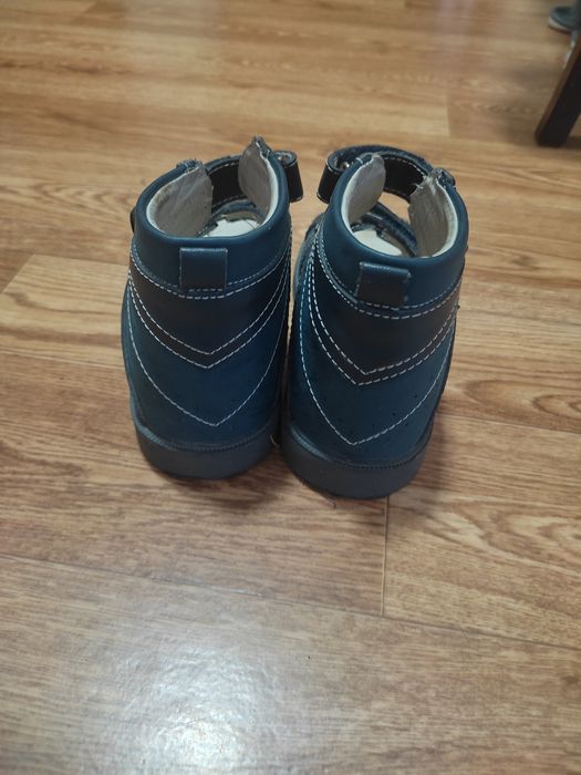 Продам обувь ортопедическую