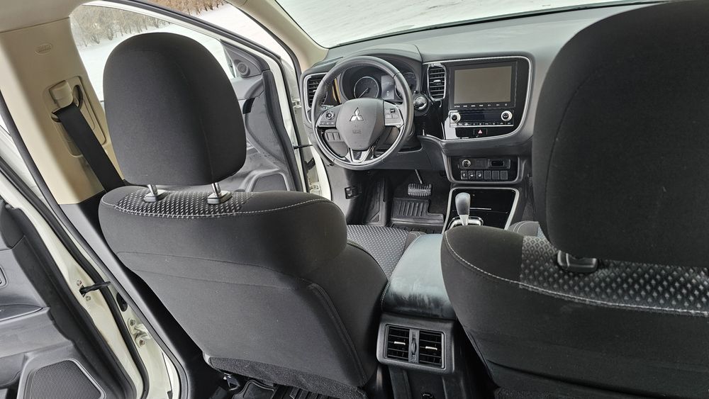 Mitsubishi Outlander 2021 г.в.