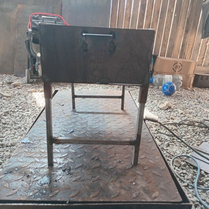 Продам мангал новый.