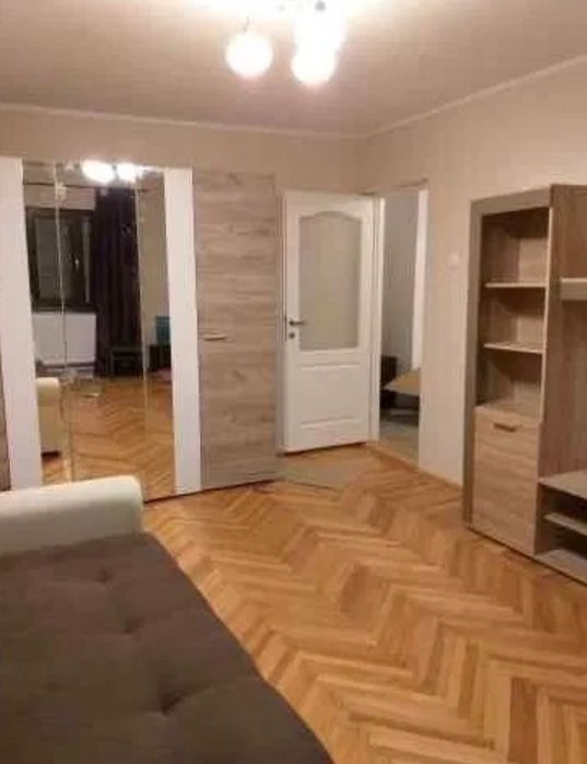 Inchiriez apartament 2 camerele  ,Mazepa 2 etaj 1