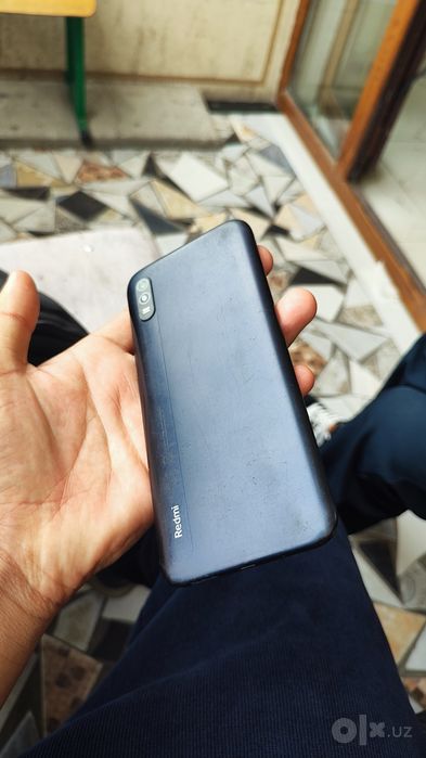 Arzon kafolatli telefon sotiladi