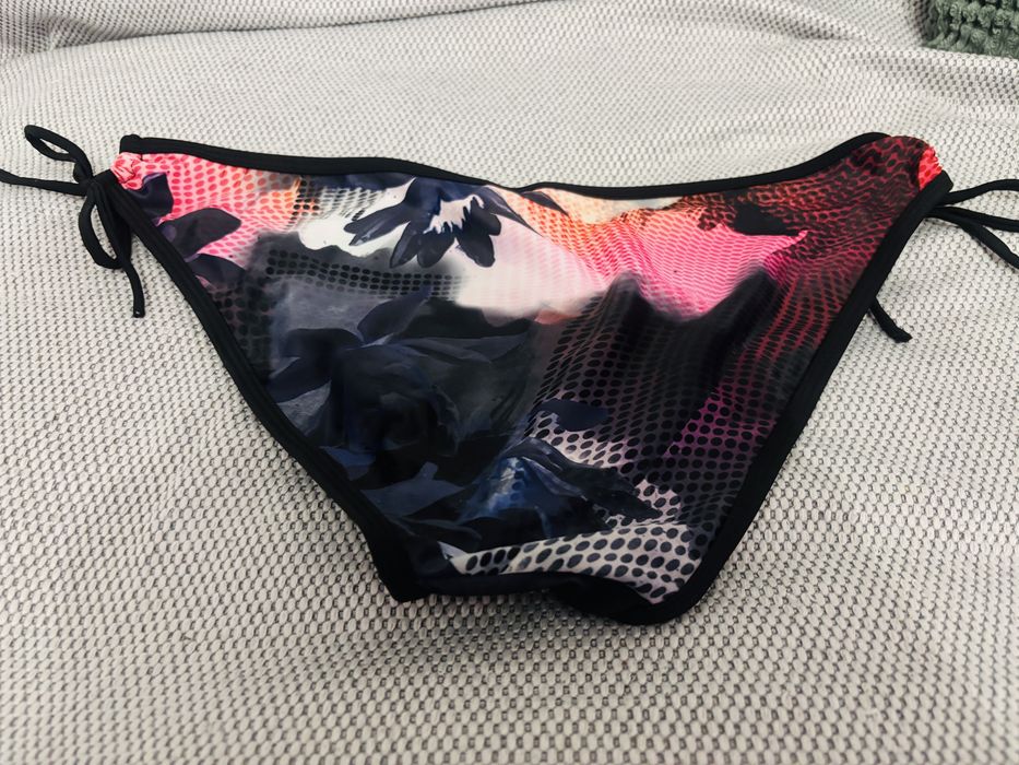 Costum de Baie Beco (bustiera si slip reglabile), mărime 42, uscare rapida