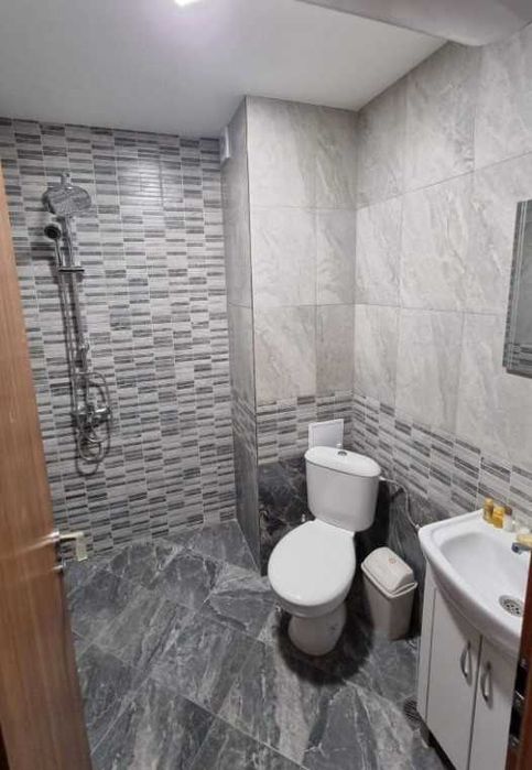 Дава се под наем Двустаен апартамент в Пловдив, Младежки Хълм - 63 кв.м за 309.06 € - Снимка #1