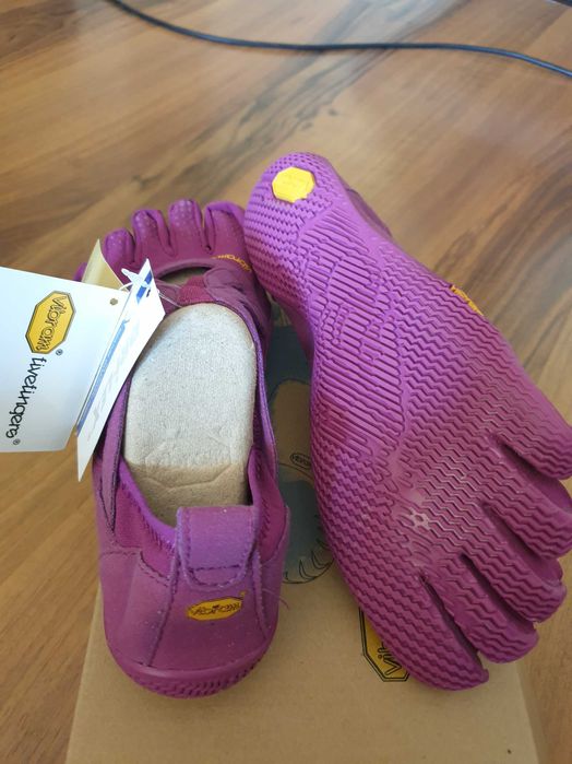 Нови Vibram Five Fingers 36 номер