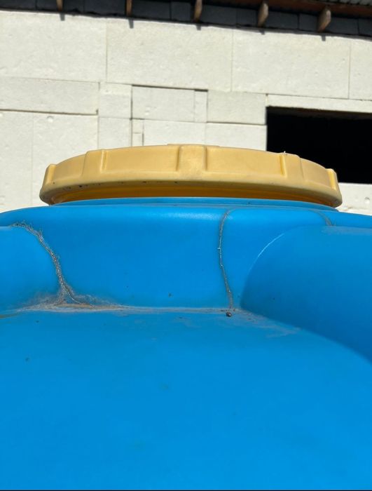 Продам ёмкость 3000 литров