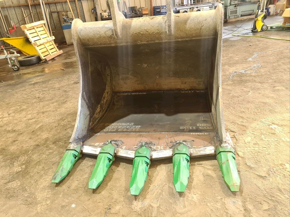 Cupe excavatoare si utilaje hardox cutite