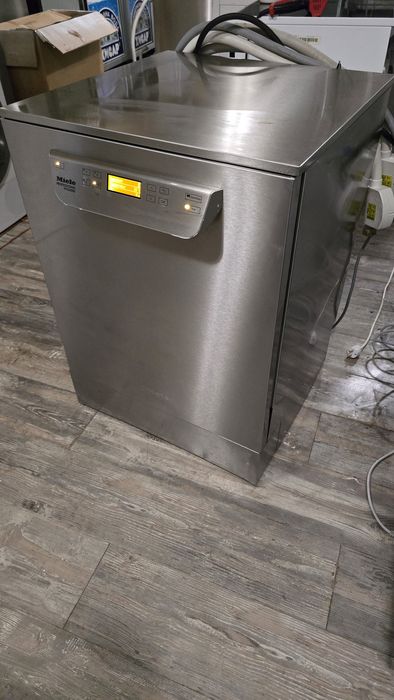 Съдомиялна Miele Professional