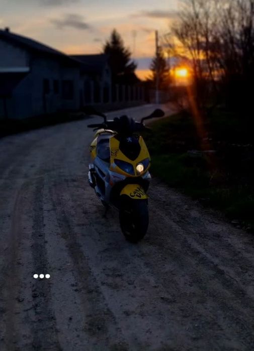 Vând cross și scuter