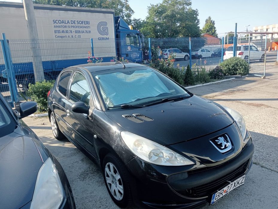 Peugeot 206 plus-2011