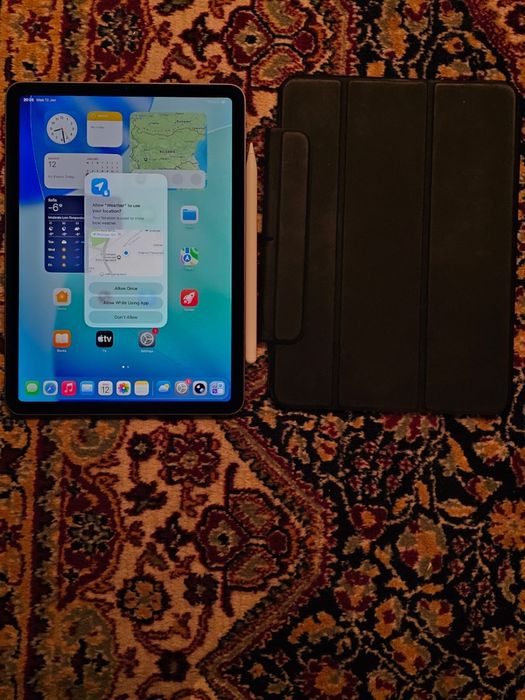 iPad Air 5 64GB + писалка и калъф