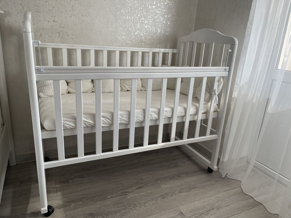 Продам детскую кроватку