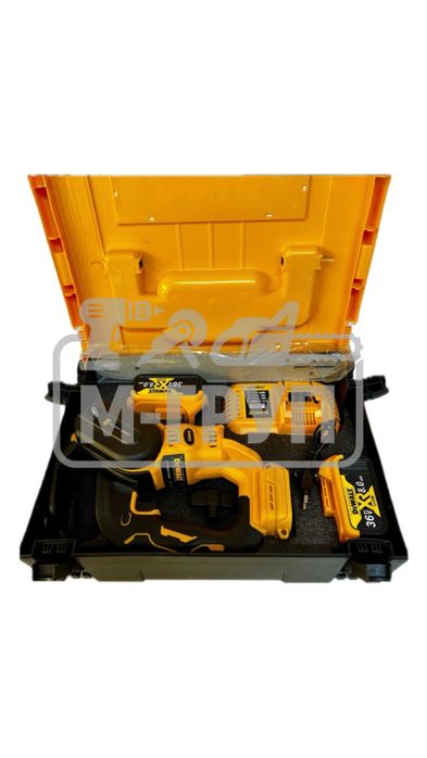 Акумулаторна Резачка Девалт 36V 8Ah с резервоар за масло