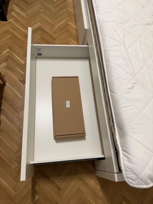 Чисто ново легло с два матрака