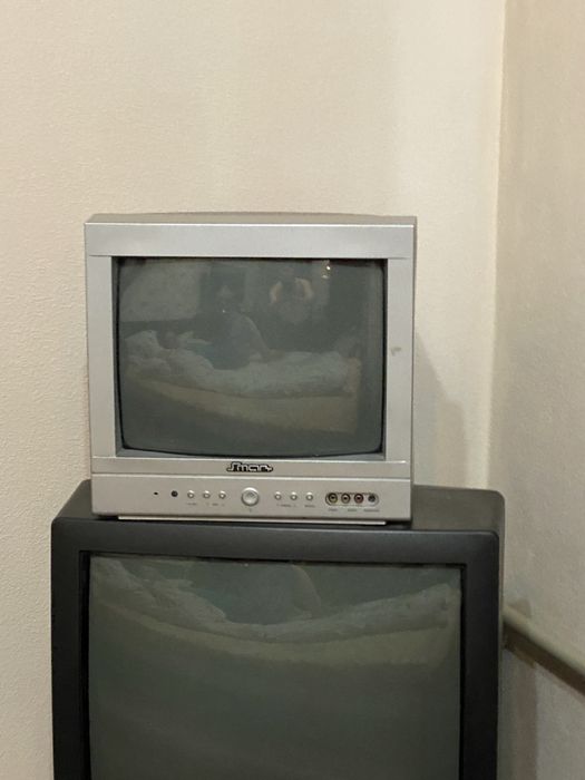 Телевизоры можно по одному