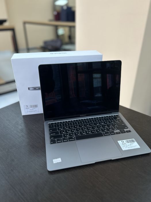 Apple MacBook Air 13/2020 / Момышулы 23 / Рассрочка 0-0-12