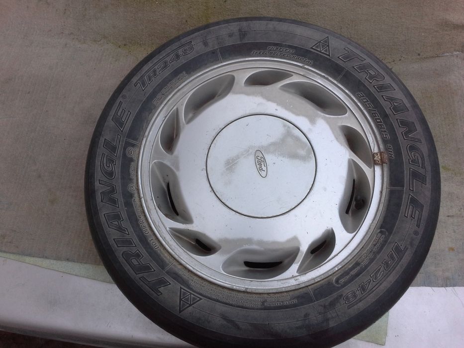 Колесо в сборе (диск+шина)