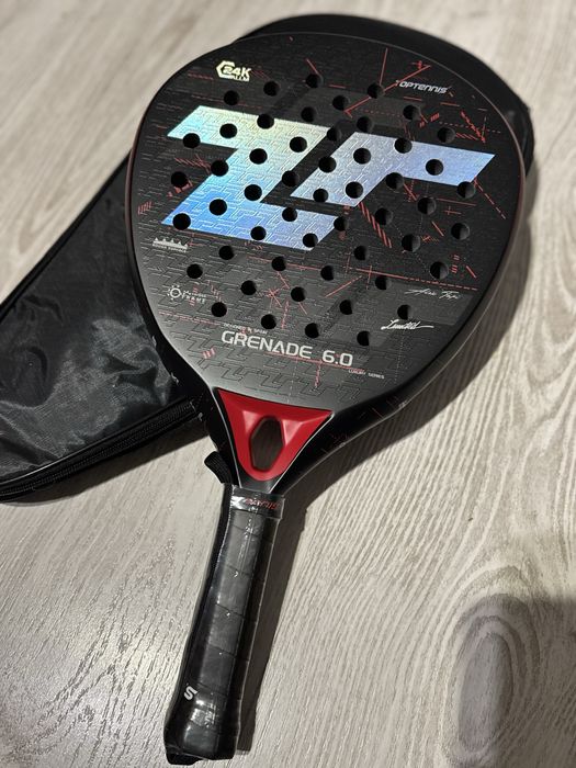 Ракета за падел Grenade 6.0 - нова