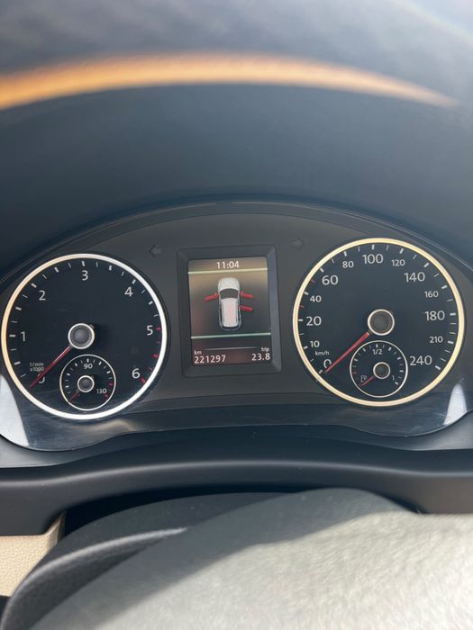 Vând VW Tiguan 2013