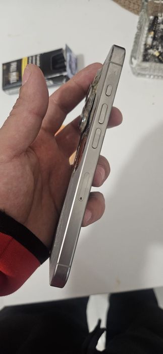 iPhone 15 pro 128gb
