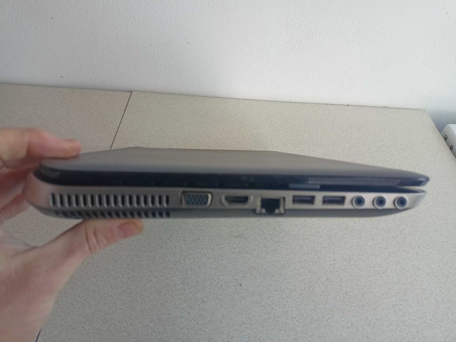 Laptop HP DV6 display 15,6 Procesor I5-2430m ram 8 ddr3 Radeon HD6490