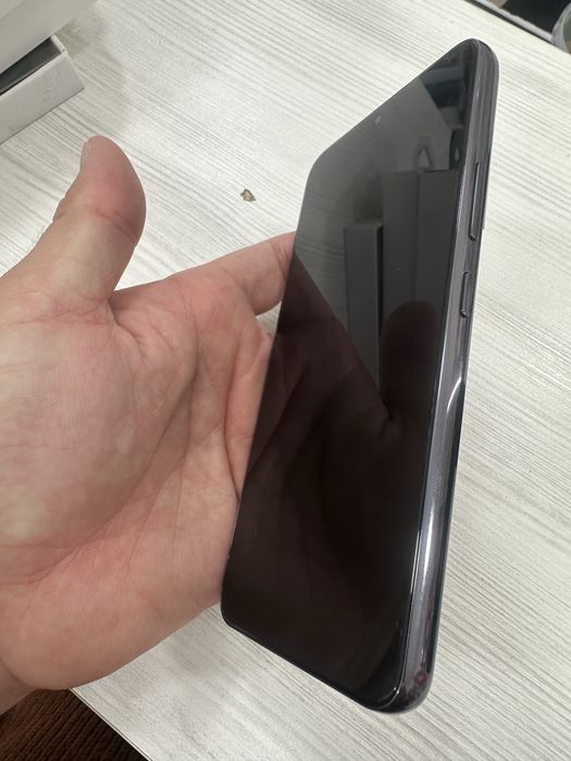 Samsung  s 22 (256гб)