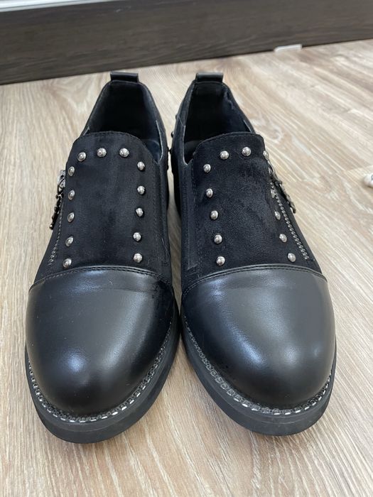 Продается обувь новая