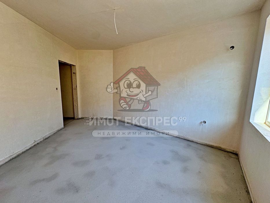 Продава се Тристаен апартамент в Асеновград - 126 кв.м за 1191 €/кв.м - Снимка #11