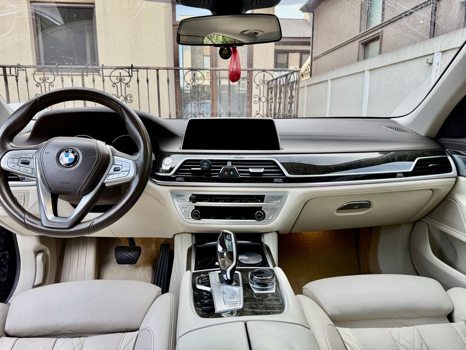 BMW  seria 730d XDrive
