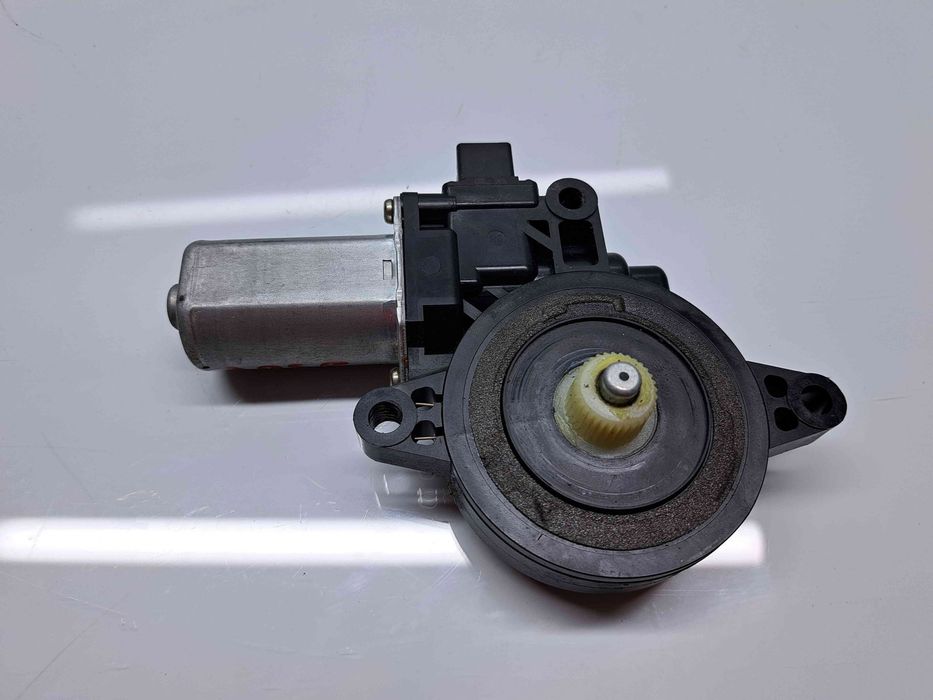 Motoras geam dreapta spate MAZDA 3 II Hatchback Facelift [Fabr 2011-20