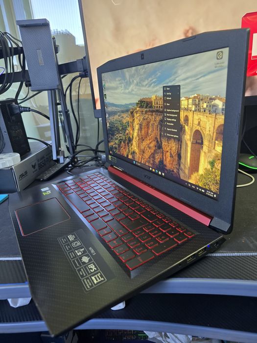 Геймърски лаптоп Acer Nitro 5- i5, 24gb, gtx1050ti/ 256gb nvme, 1Tb hdd