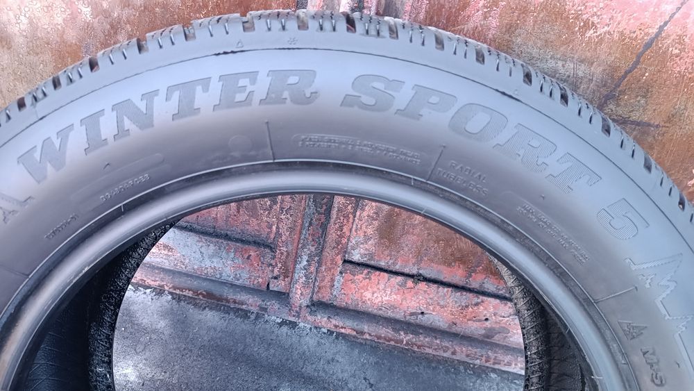 235/55/17 Dunlop