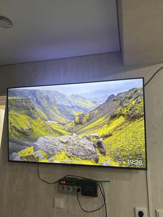 Телевизор SMART TCL 55 140см черный 4K