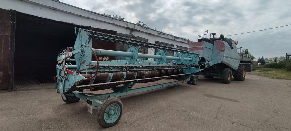 Продам комбайн Essil 740