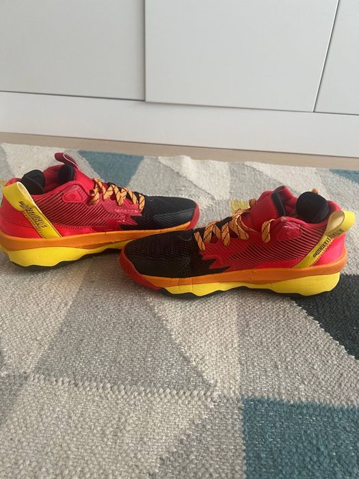 Adidas x The Incredibles – mărime 39 1/3 EU