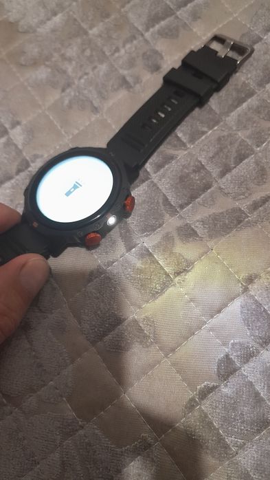 смарт сағат.қуаттағышымен бірге