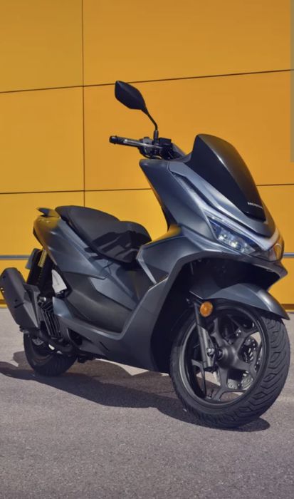 Inchiriez Honda Pcx