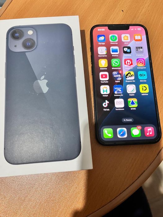 Продаю айфон 13 на 128г памяти