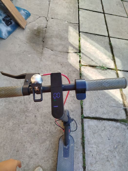 Продам электросамокат