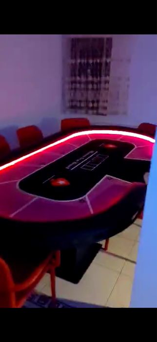 Masa de poker profesionala folosita ff putin