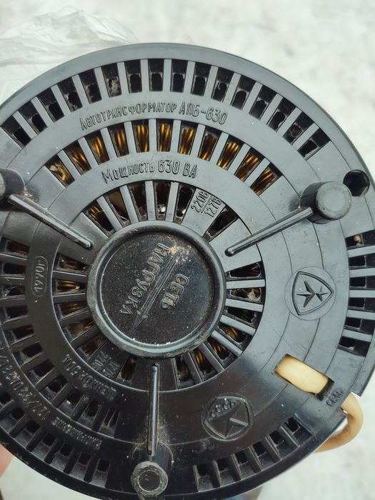 Продам стабилизаторы напряжения