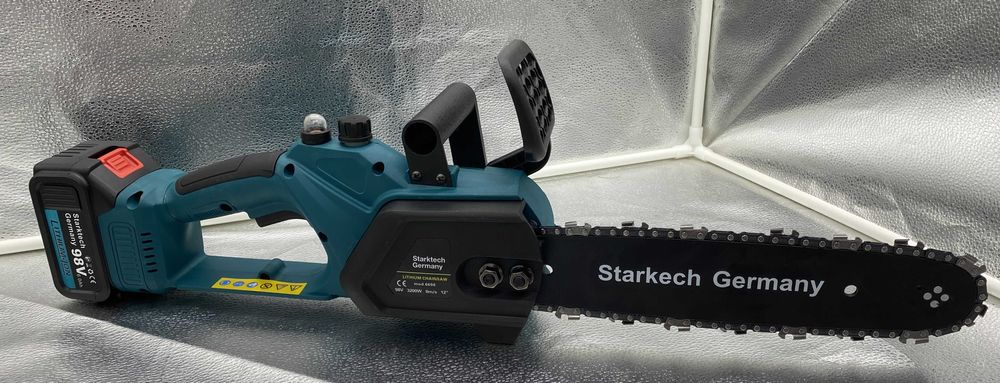 Drujba pe baterii 98V cu lama 30 cm si ungere automata