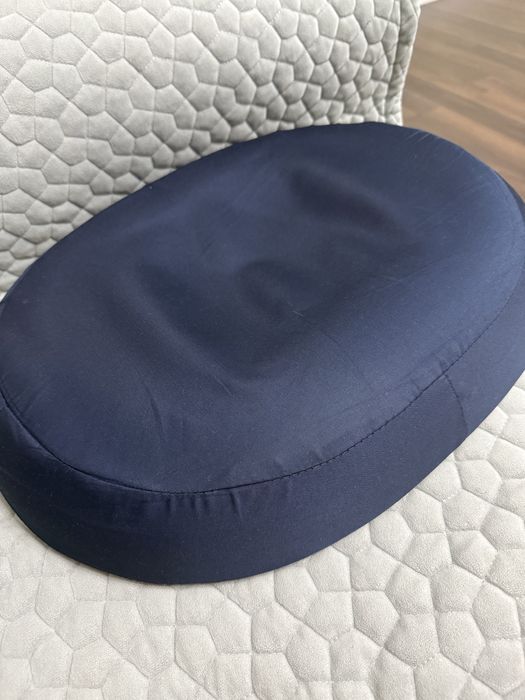 Продам подушку-кольцо для копчика