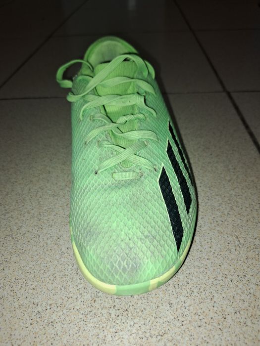 Футболни обувки"Стоножки"