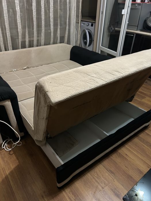 Разтегаем  диван