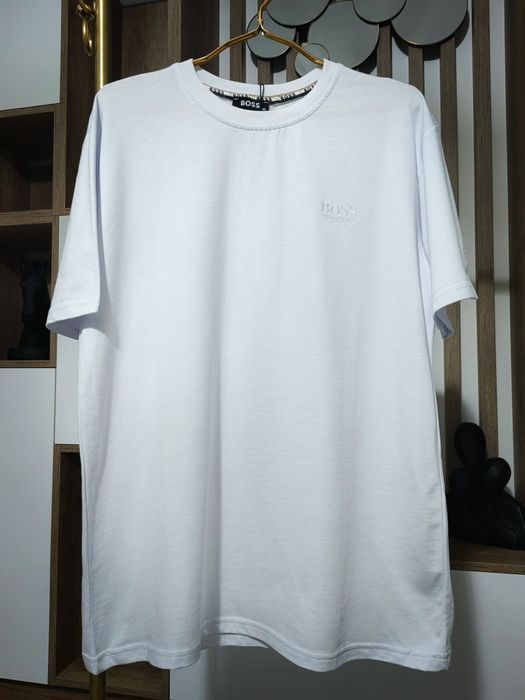 Oferta!! Tricou barbati Boss