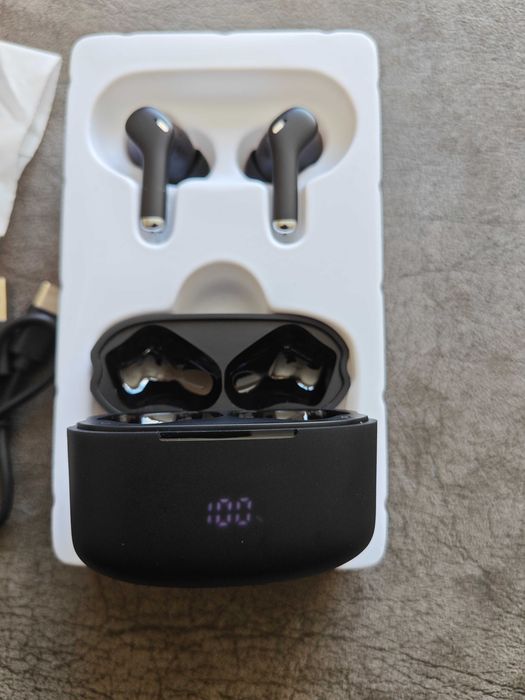 Продавам безжични блутут слушалки