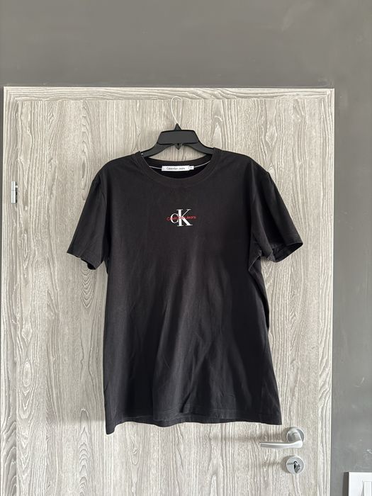 Calvin Klein Jeans tricou logo mic culoare negru marimea L stare buna