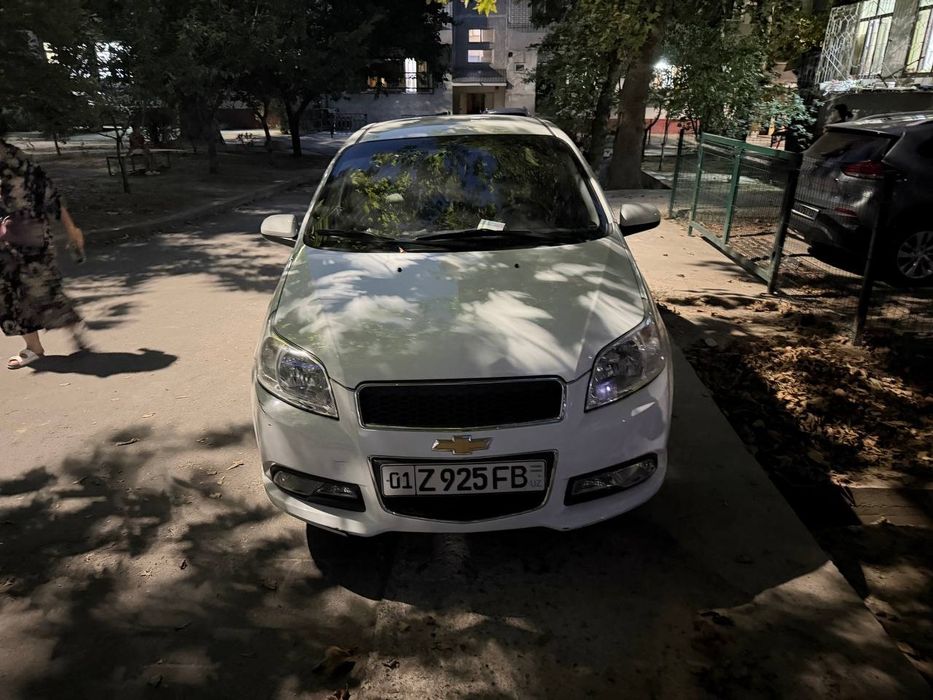 Nexia3 avtomat sotiladi